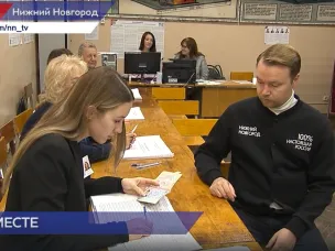 Министр туризма Нижегородской области Сергей Яковлев посетил избирательный участок в Нижнем Новгороде