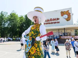 Гости юбилейного фестиваля «Золотая хохлома» смогут добраться до площадки мероприятия на электричках