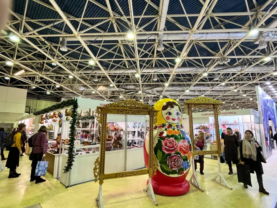 Предприятия НХП Нижегородской области представляют свою продукцию на выставке-ярмарке «ЛАДЬЯ. Зимняя сказка — 2022» в Москве